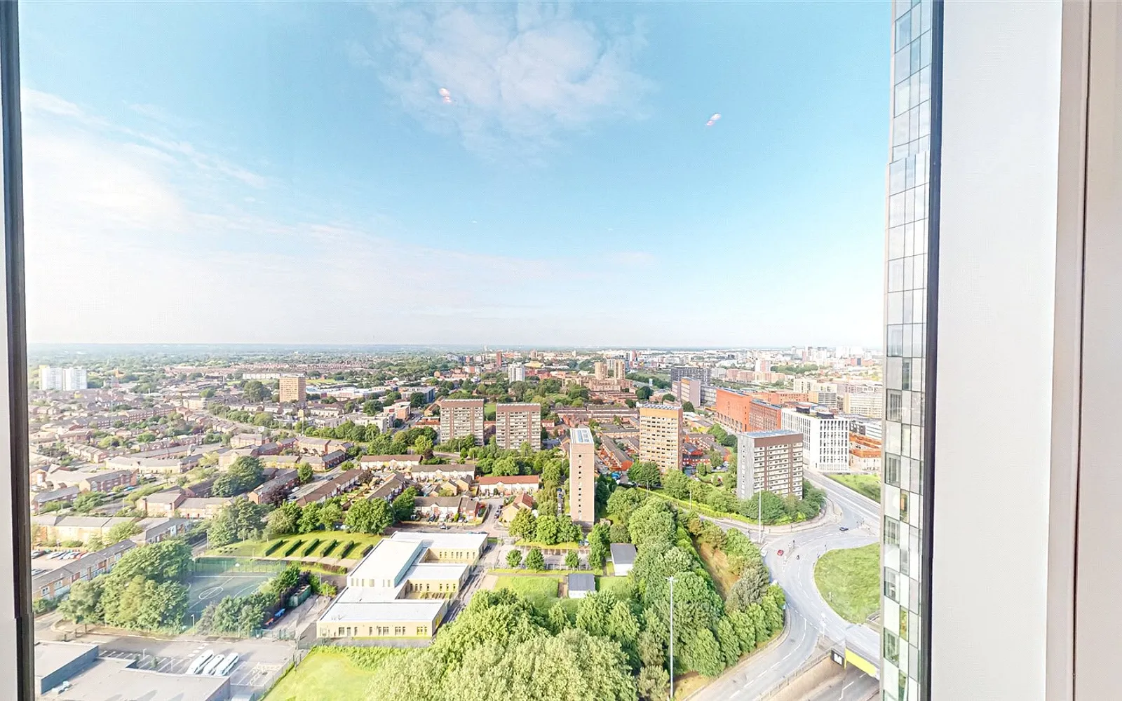 2 bedroom apartment to rent - Bentley Hurst