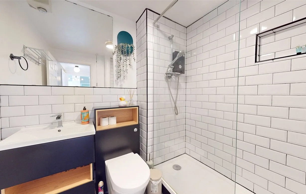 1 bedroom apartment for sale - Bentley Hurst