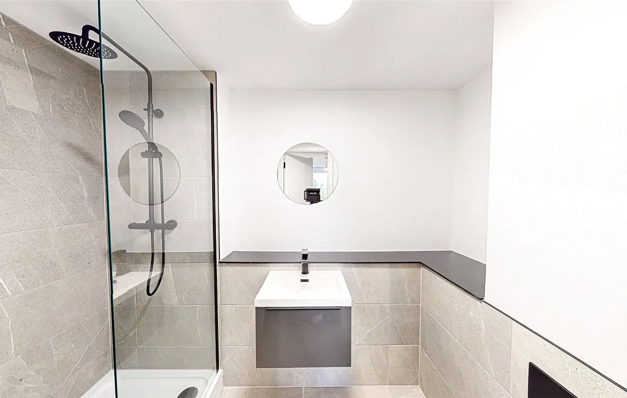 2 bedroom apartment to rent - Bentley Hurst