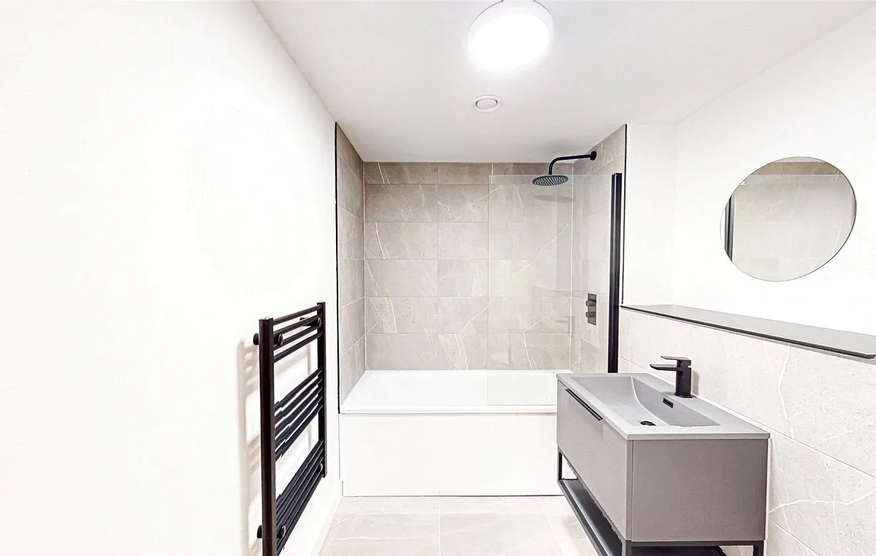 2 bedroom apartment to rent - Bentley Hurst