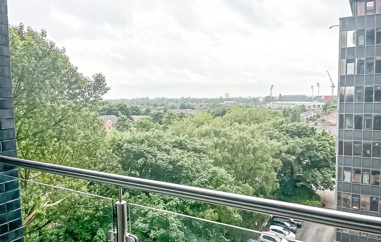 2 bedroom apartment to rent - Bentley Hurst