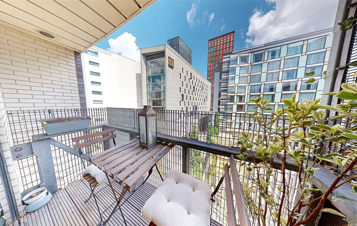 2 bedroom apartment for sale - Bentley Hurst