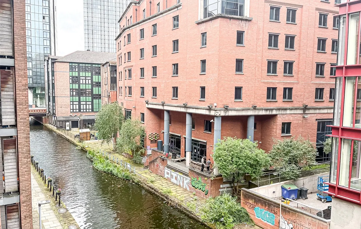 1 bedroom apartment to rent - Bentley Hurst