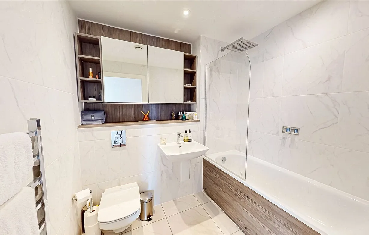 2 bedroom apartment to rent - Bentley Hurst