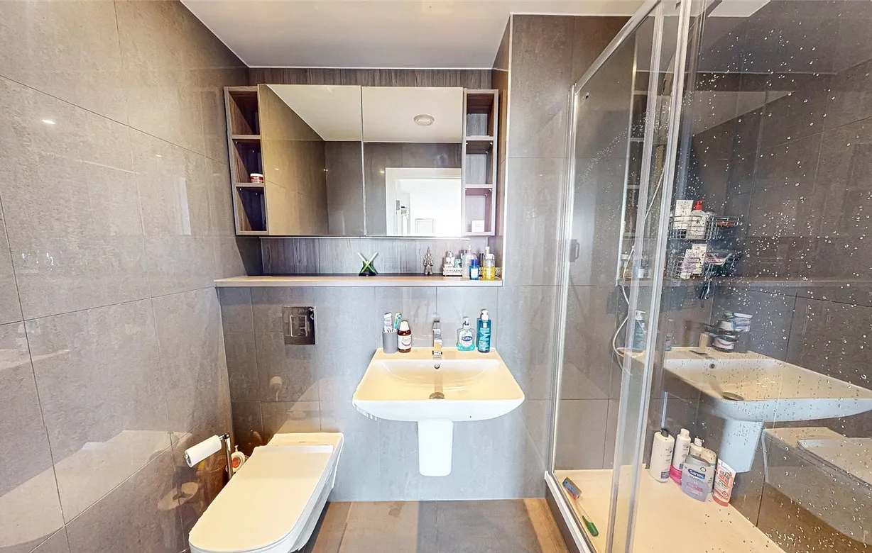 2 bedroom apartment to rent - Bentley Hurst