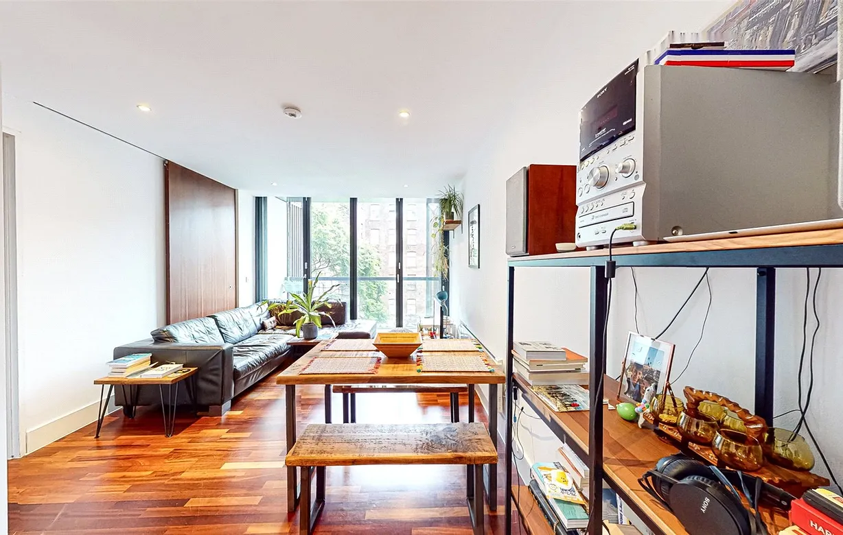 2 bedroom apartment to rent - Bentley Hurst