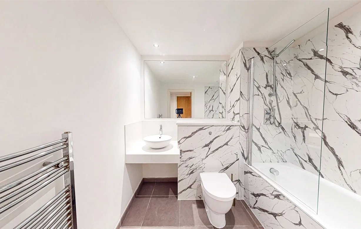 2 bedroom apartment to rent - Bentley Hurst