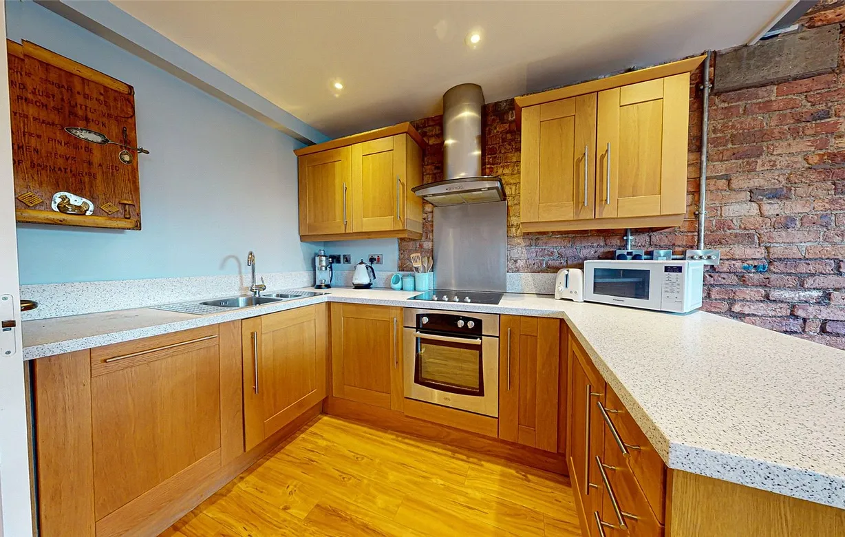 2 bedroom apartment for sale - Bentley Hurst