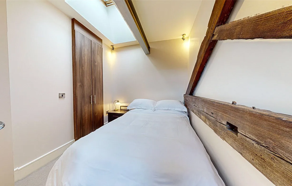 2 bedroom apartment for sale - Bentley Hurst