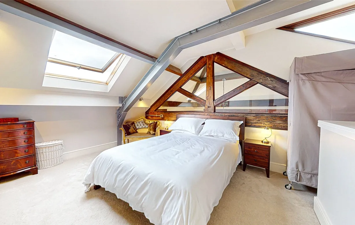 2 bedroom apartment for sale - Bentley Hurst