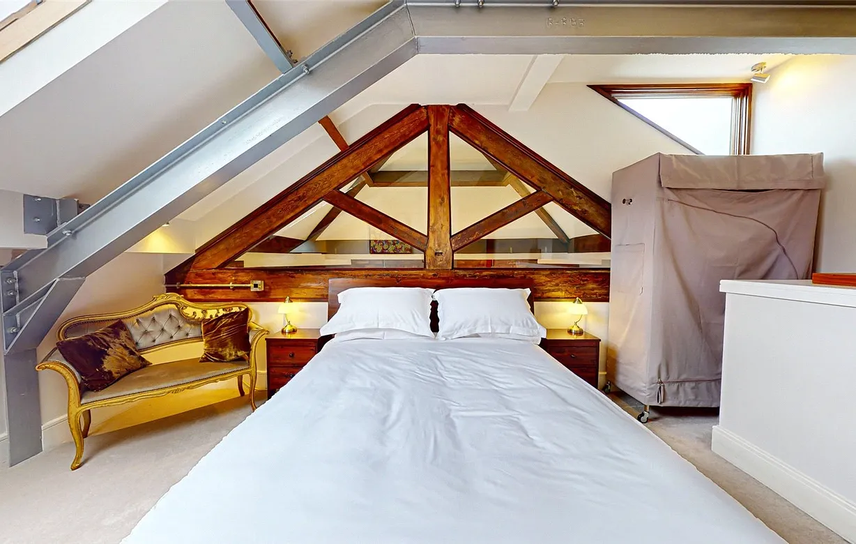 2 bedroom apartment for sale - Bentley Hurst