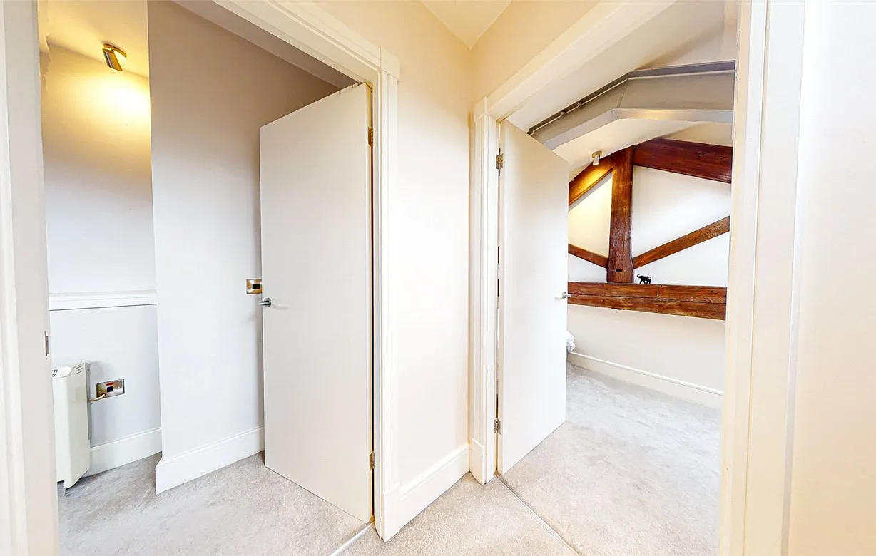 2 bedroom apartment for sale - Bentley Hurst