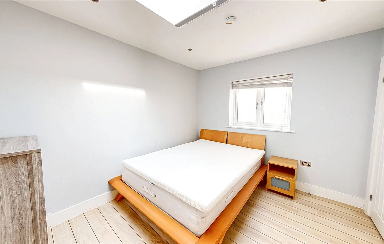 1 bedroom apartment to rent - Bentley Hurst