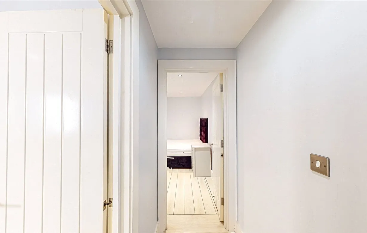 2 bedroom apartment to rent - Bentley Hurst