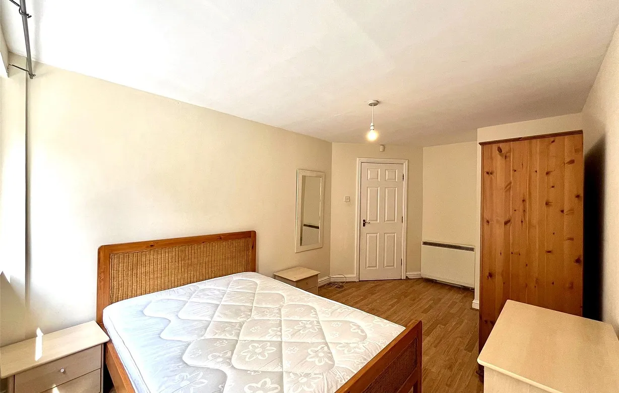 1 bedroom apartment to rent - Bentley Hurst