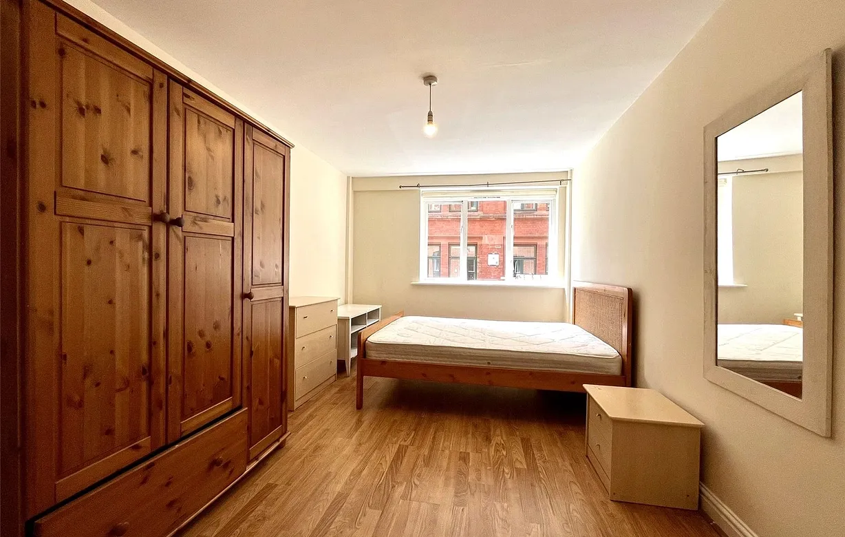 1 bedroom apartment to rent - Bentley Hurst