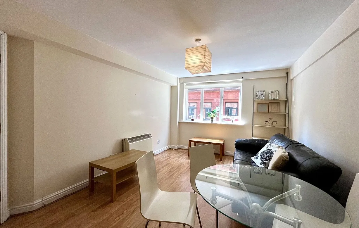 1 bedroom apartment to rent - Bentley Hurst