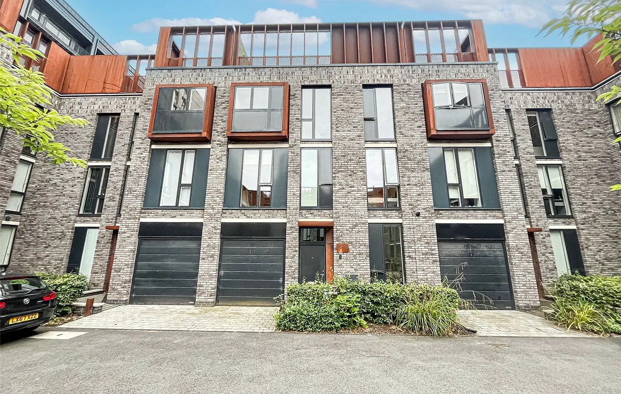 3 bedroom townhouse to rent - Bentley Hurst