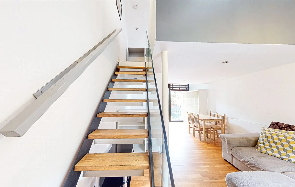 2 bedroom house to rent - Bentley Hurst