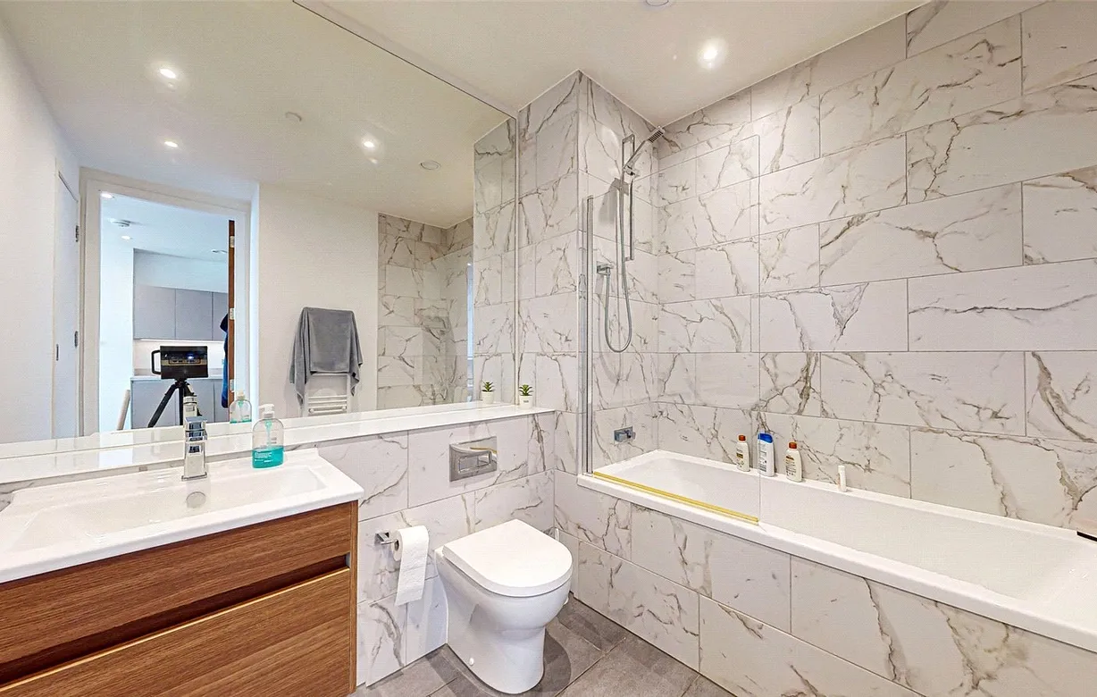1 bedroom apartment to rent - Bentley Hurst