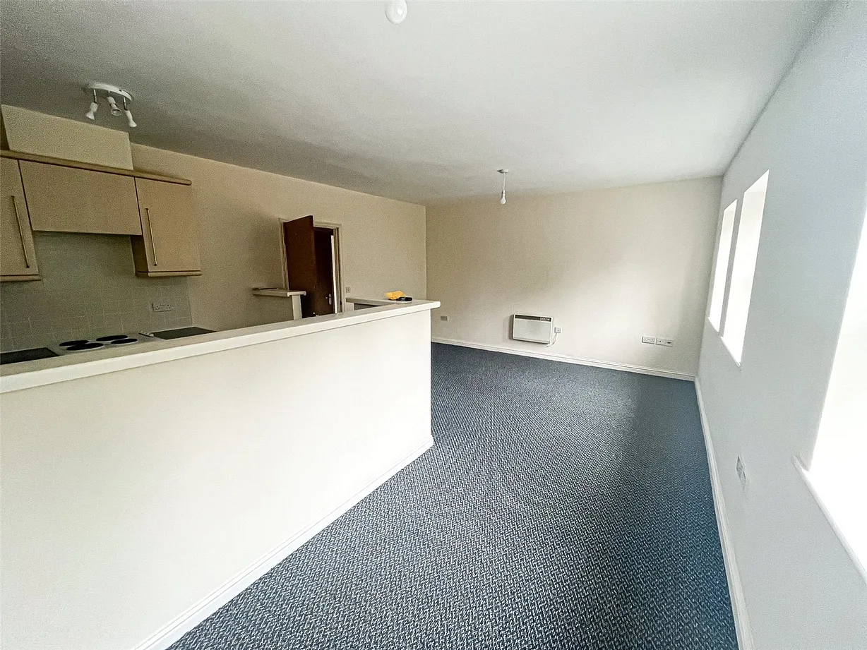 2 bedroom apartment to rent - Bentley Hurst
