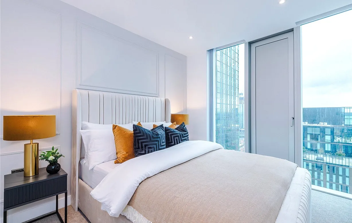 2 bedroom apartment to rent - Bentley Hurst