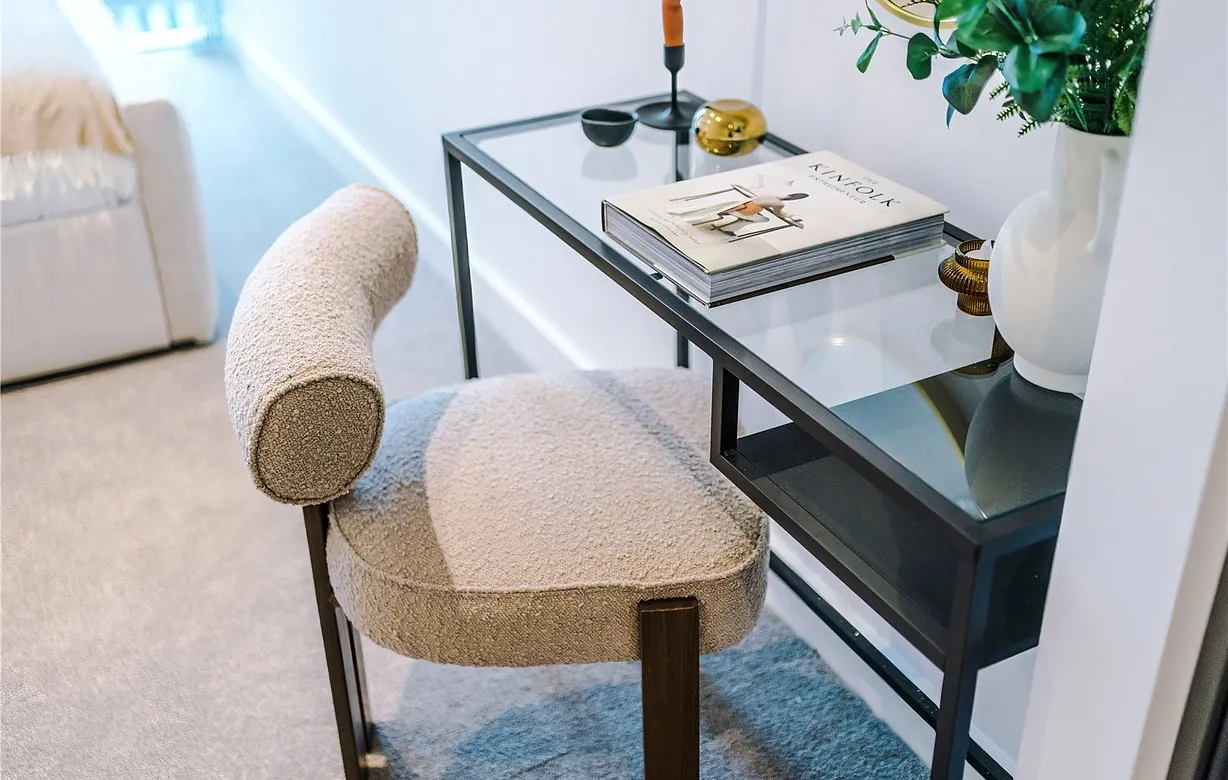 2 bedroom apartment to rent - Bentley Hurst