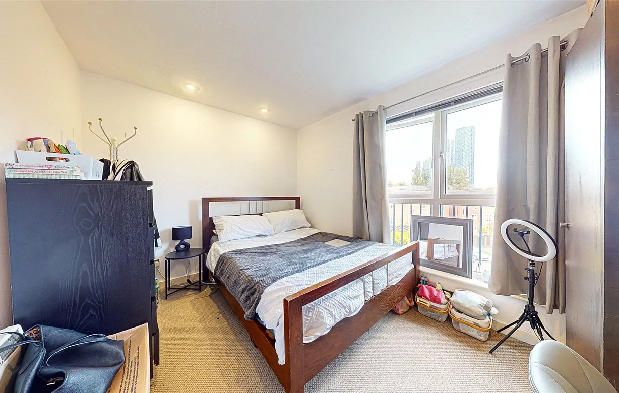 2 bedroom apartment for sale - Bentley Hurst