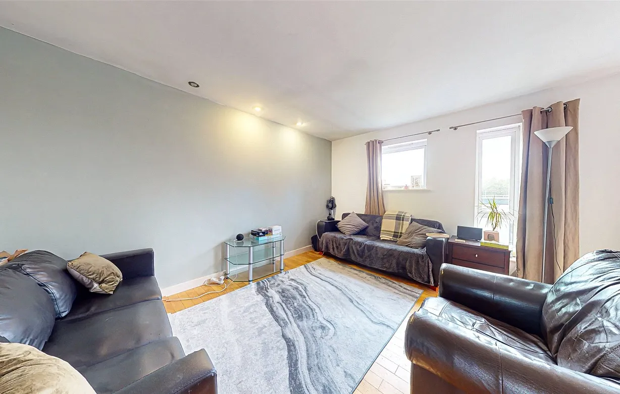 2 bedroom apartment for sale - Bentley Hurst