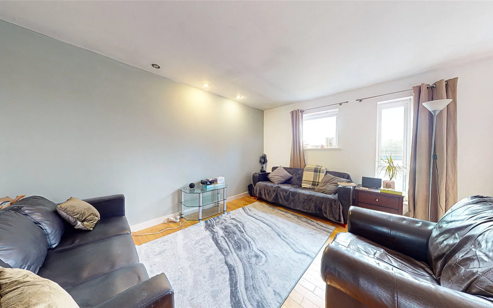 2 bedroom apartment for sale - Bentley Hurst
