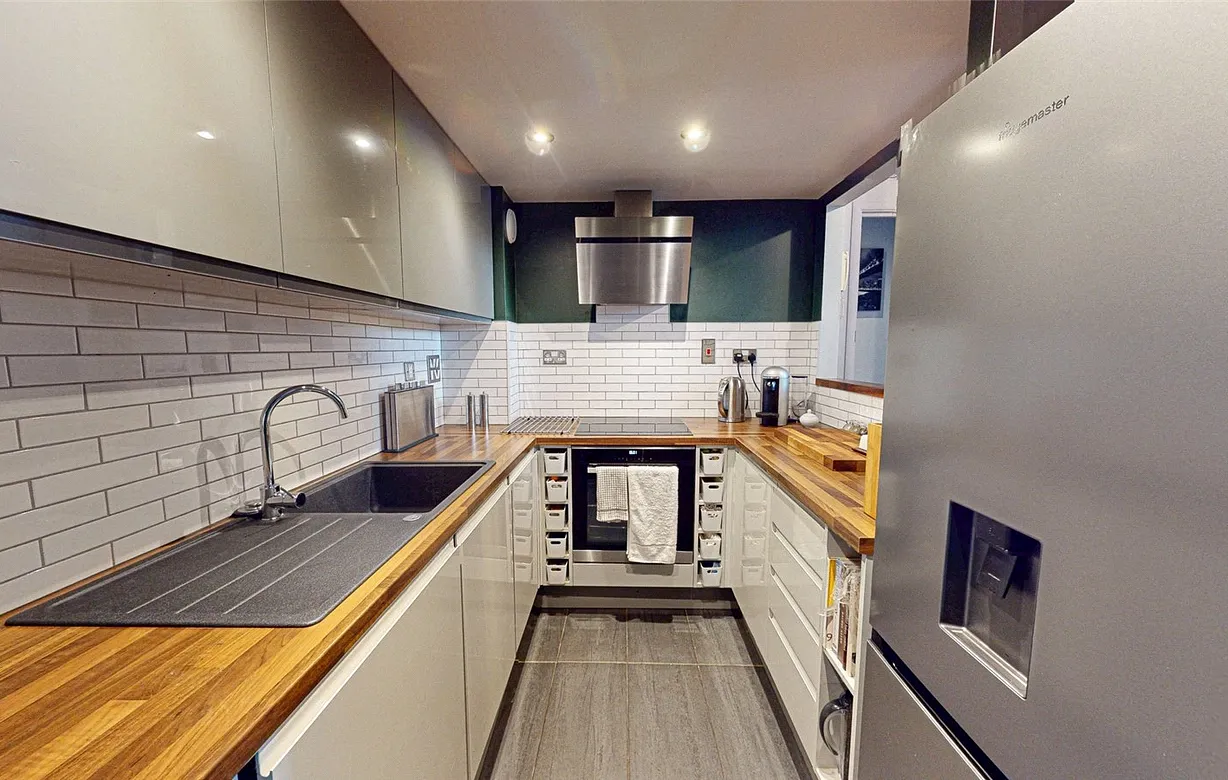 2 bedroom apartment for sale - Bentley Hurst