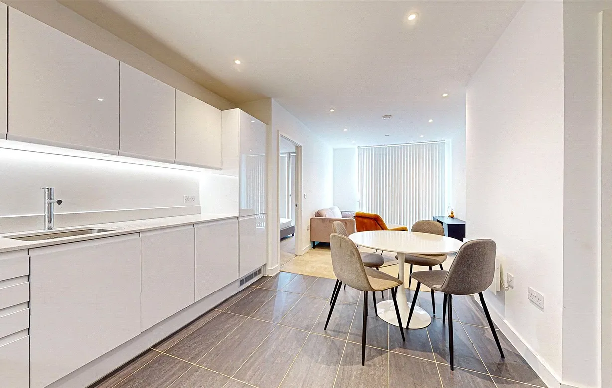 2 bedroom apartment to rent - Bentley Hurst