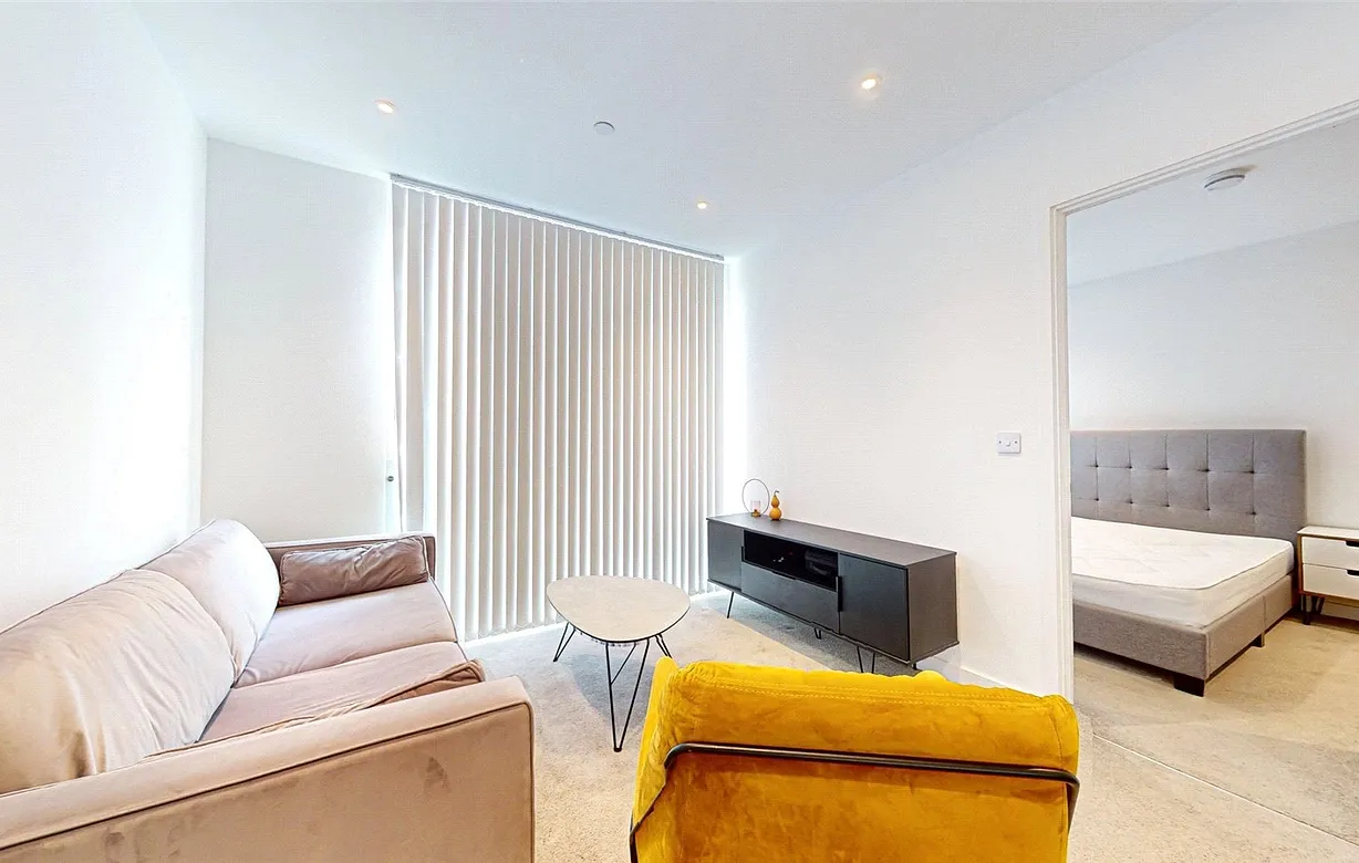 2 bedroom apartment to rent - Bentley Hurst