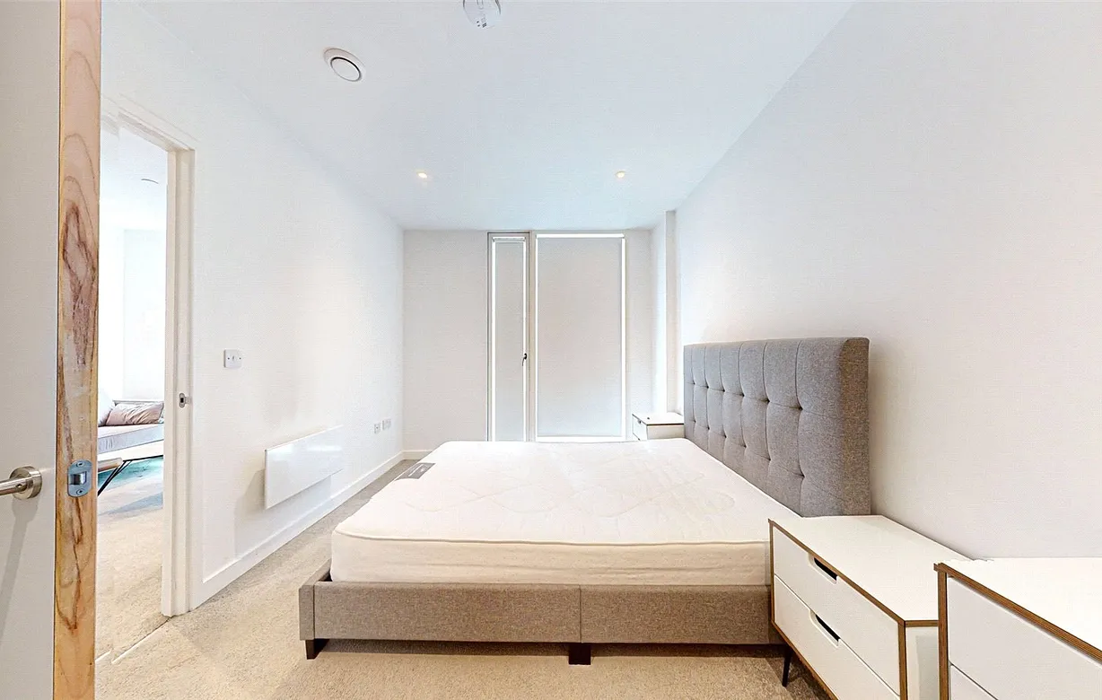 2 bedroom apartment to rent - Bentley Hurst