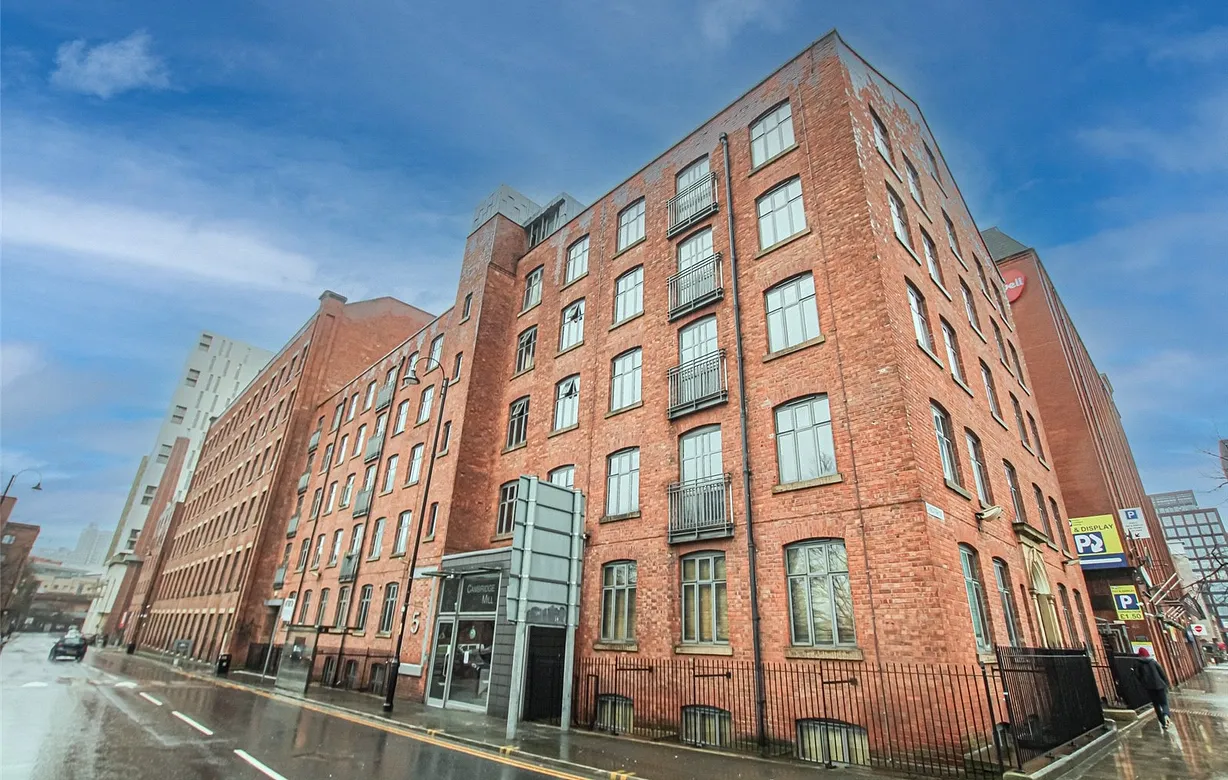 2 bedroom apartment to rent - Bentley Hurst