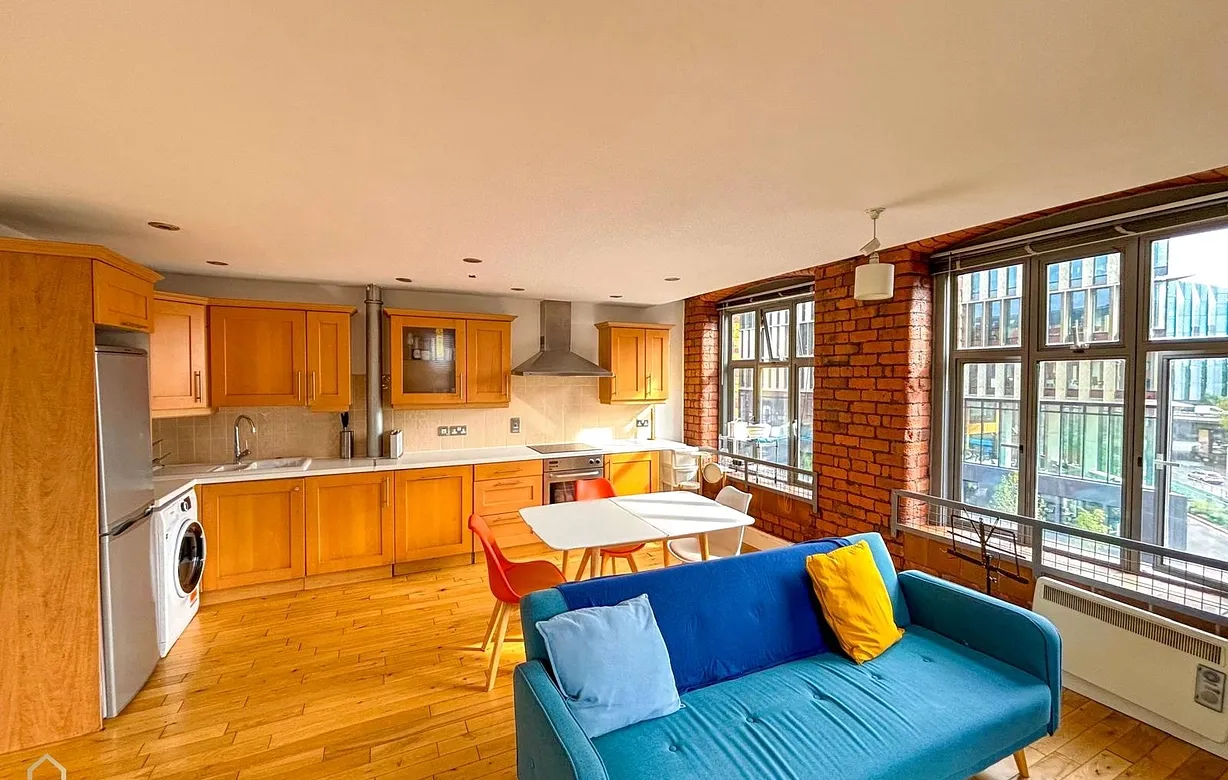 2 bedroom apartment to rent - Bentley Hurst