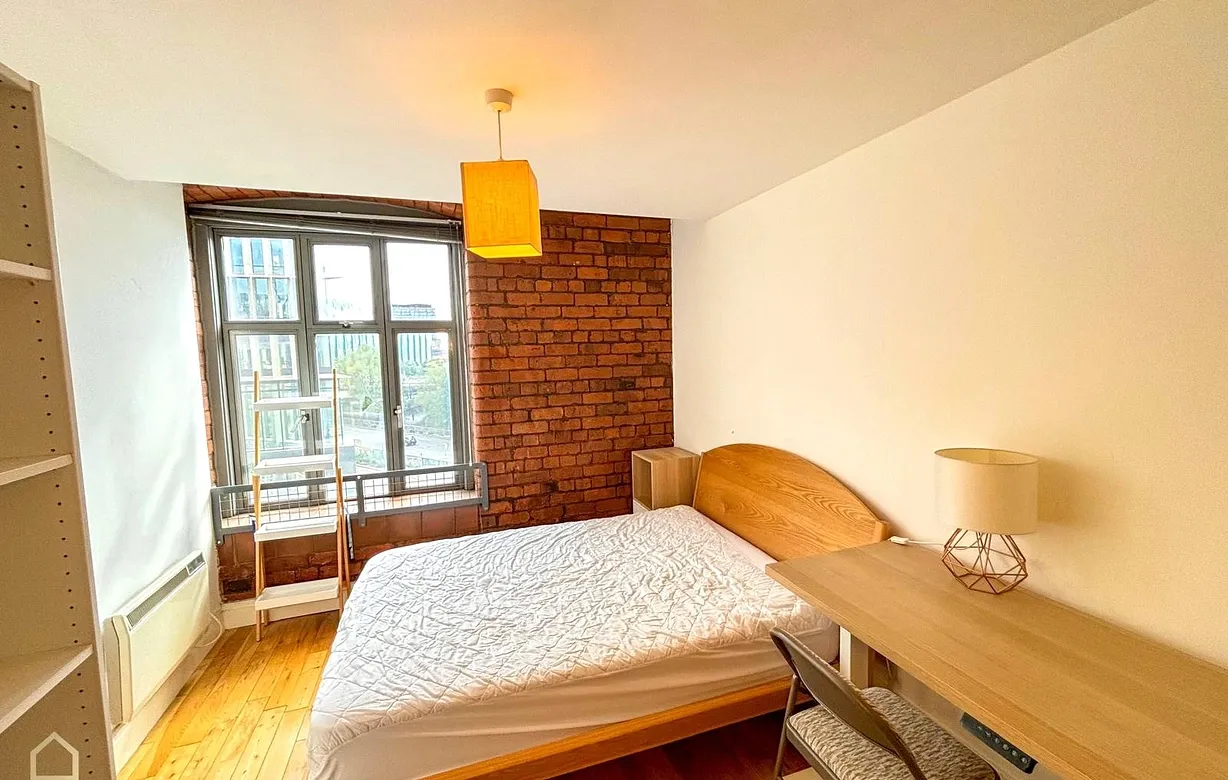 2 bedroom apartment to rent - Bentley Hurst