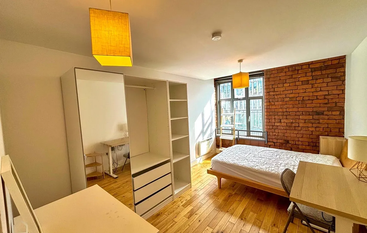 2 bedroom apartment to rent - Bentley Hurst