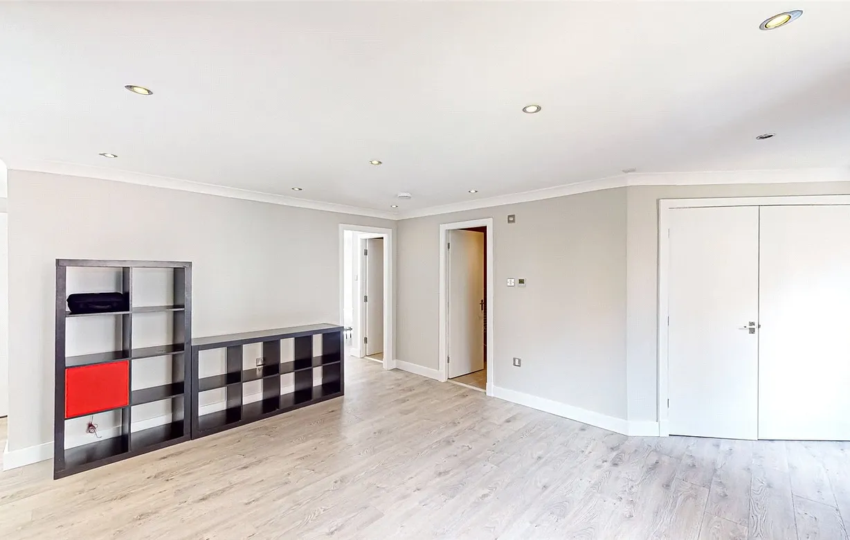 3 bedroom apartment to rent - Bentley Hurst