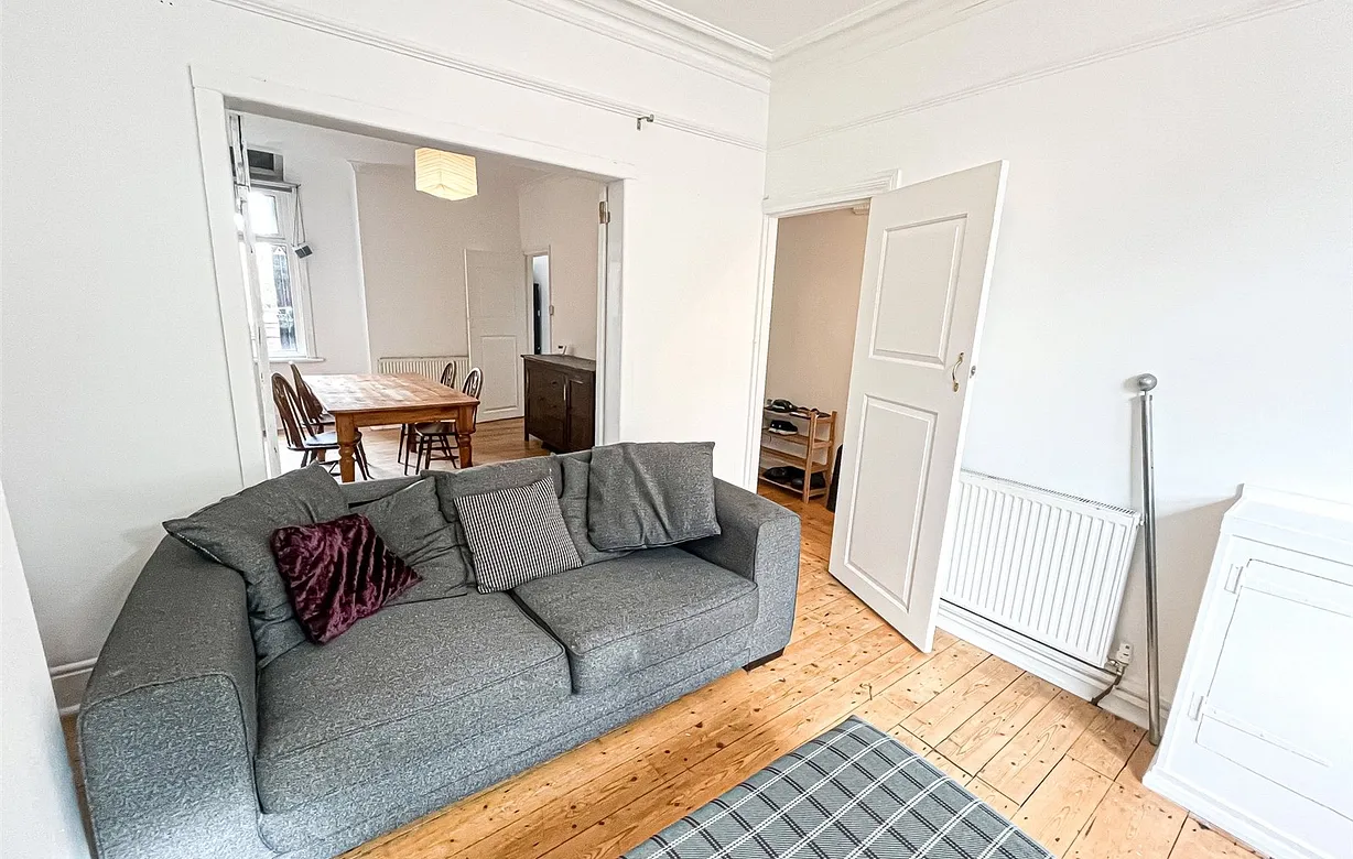 3 bedroom house to rent - Bentley Hurst