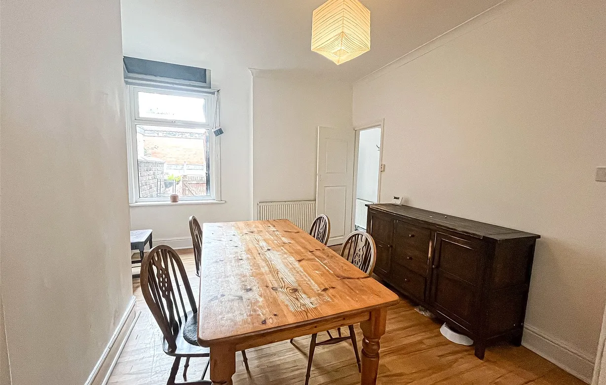 3 bedroom house to rent - Bentley Hurst