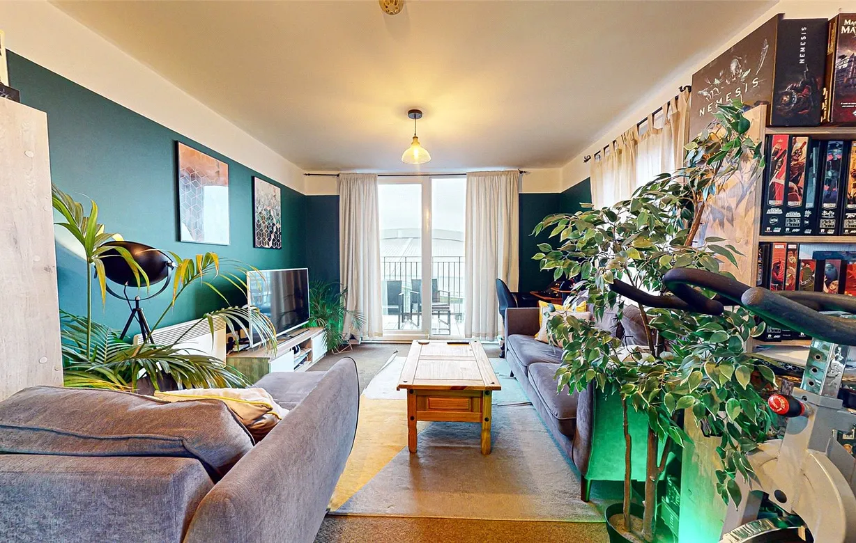 2 bedroom apartment for sale - Bentley Hurst