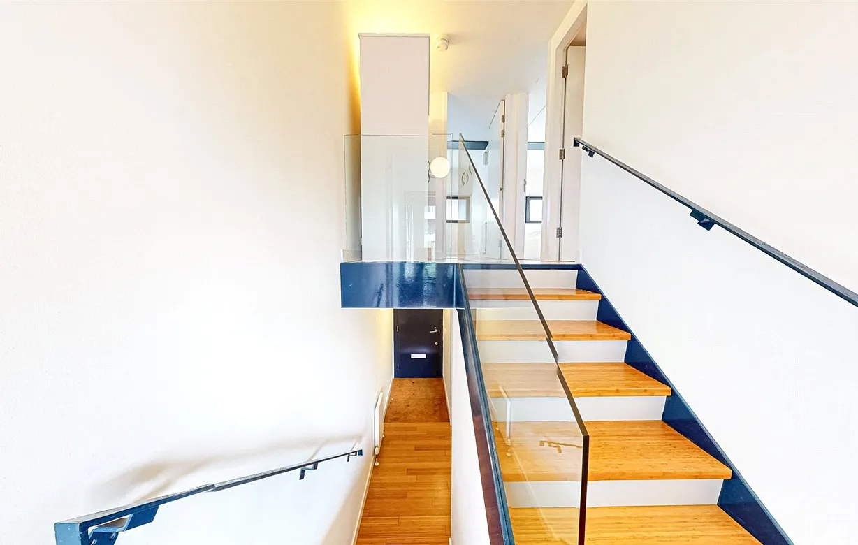 2 bedroom apartment to rent - Bentley Hurst