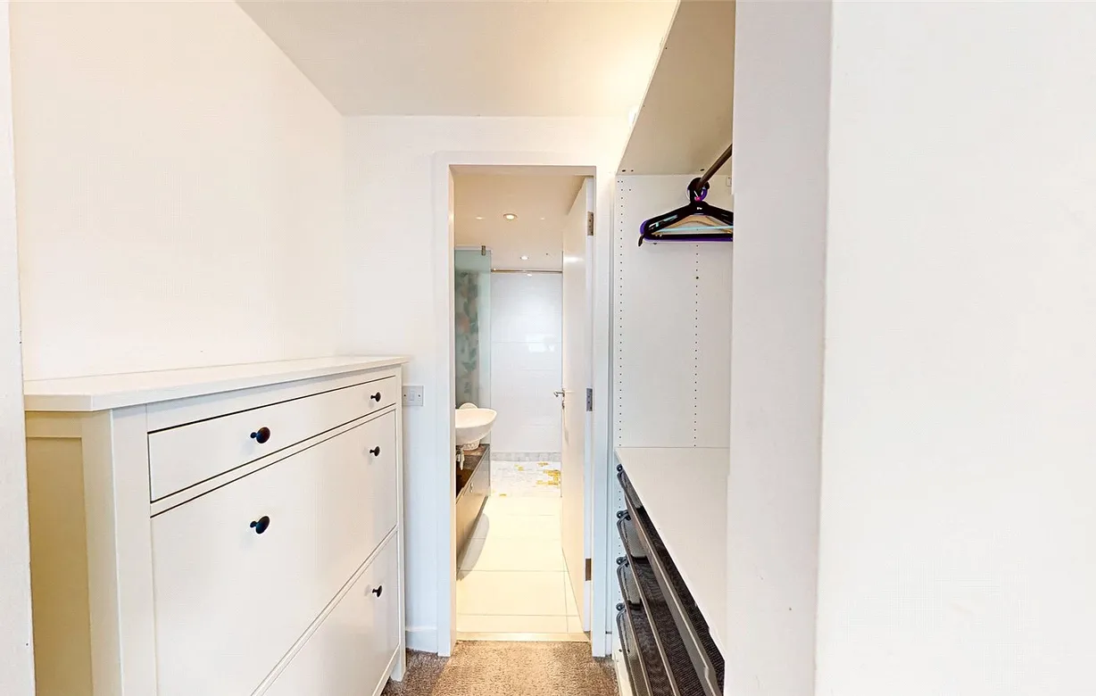 2 bedroom apartment to rent - Bentley Hurst