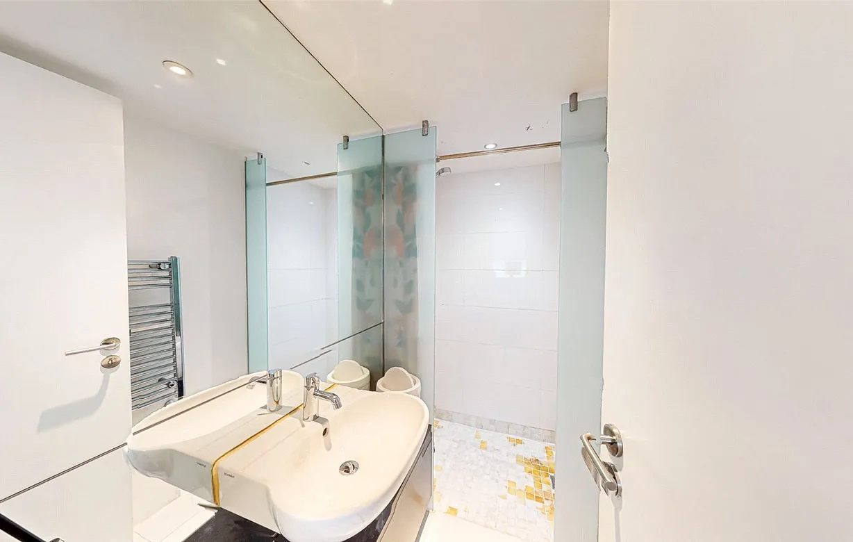 2 bedroom apartment to rent - Bentley Hurst