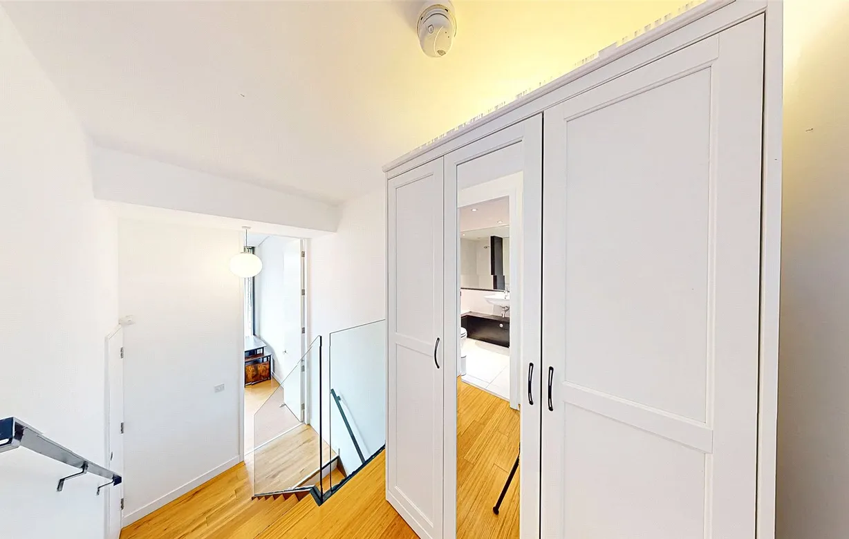 2 bedroom apartment to rent - Bentley Hurst