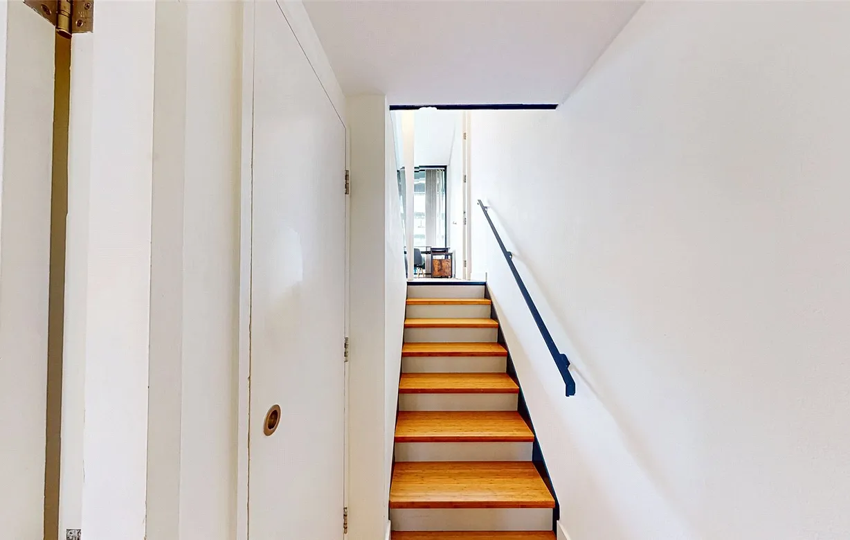 2 bedroom apartment to rent - Bentley Hurst
