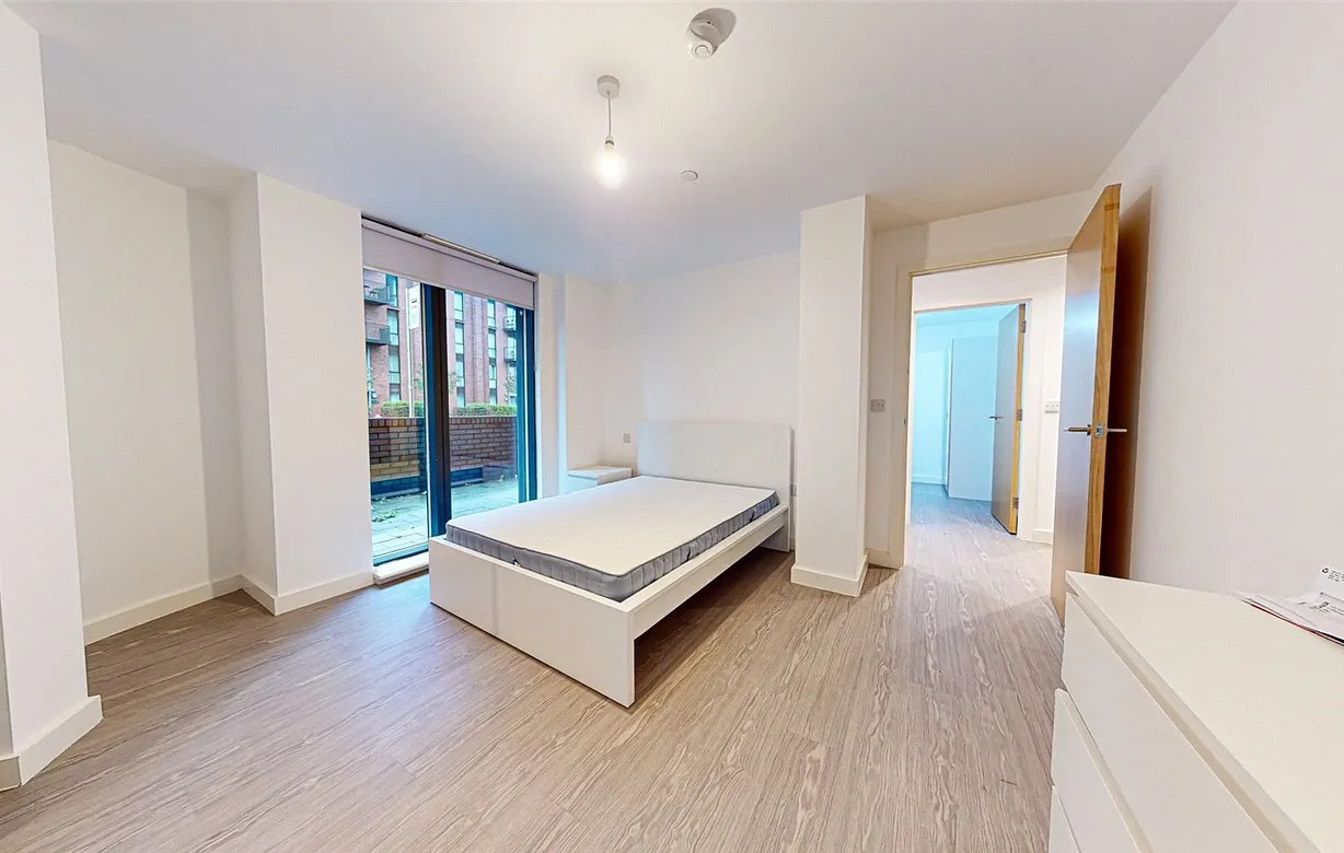 2 bedroom townhouse for sale - Bentley Hurst