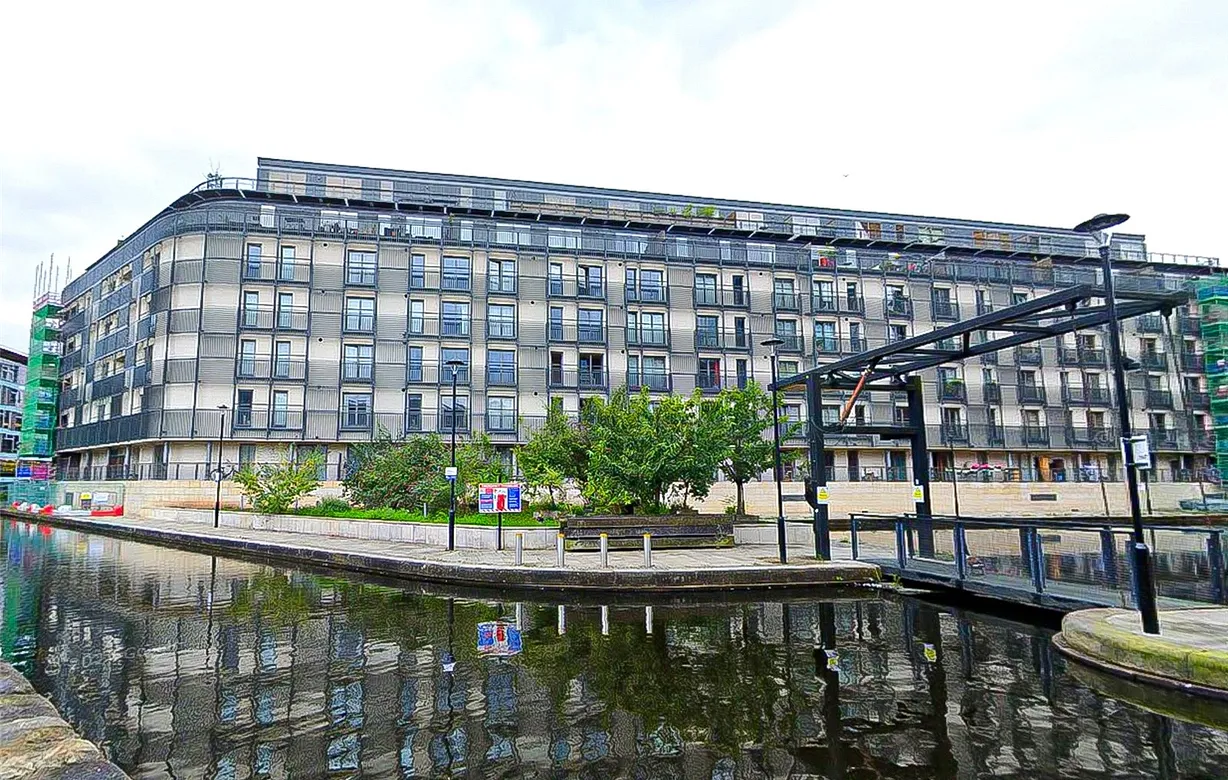 2 bedroom apartment for sale - Bentley Hurst