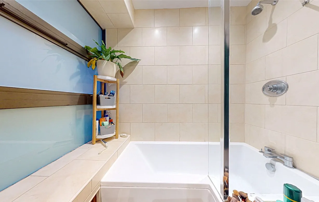 1 bedroom apartment for sale - Bentley Hurst